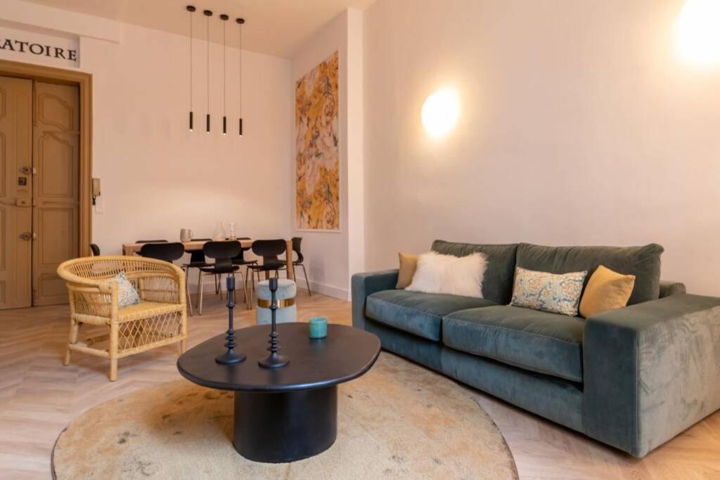 Romantic Flat In The Heart Of The City Авиньон Экстерьер фото